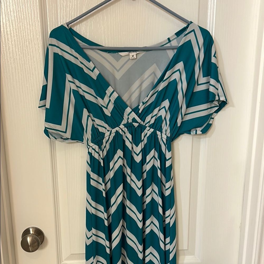 Chevron Patterned Teal and White Dress